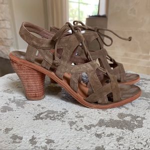 Argila Pepe Monjo Brown Leather Beautiful Lace Up Sandals. 38